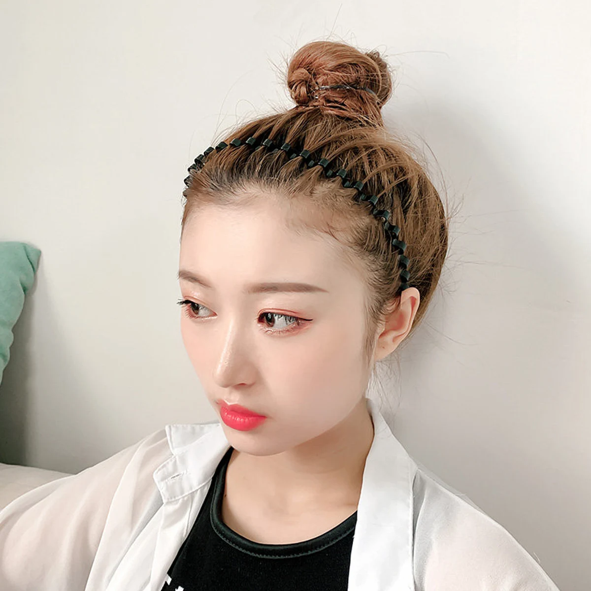 

10pcs Metal Hair Headbands Anti-Slip Alloy Wavy Unisex Headband For Face Washing Makeup Simple Wave Shape Women Men Black