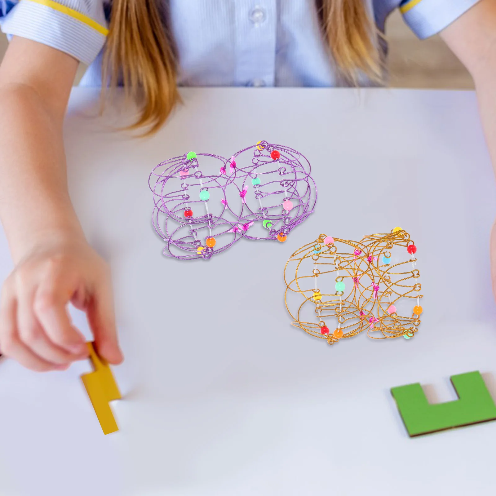 

2 шт. гибкая железная волшебная петля: детская креативная трансформирующая непоседа для воображения логика металлические обручи трюки ремесла головоломка