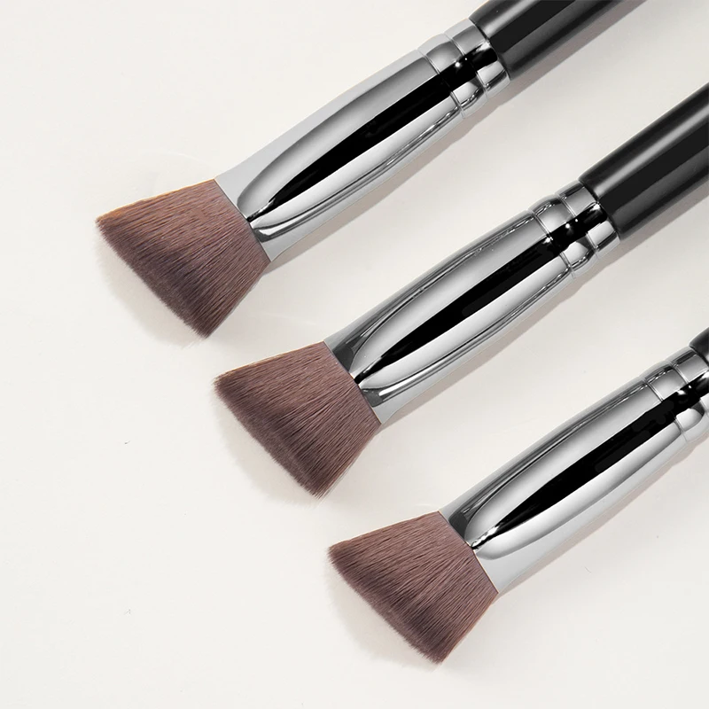 Brocha correctora de base con mango de madera, brochas triangulares de contorno Premium para colorete, impecable debajo de los ojos, brocha de Maquillaje facial densa