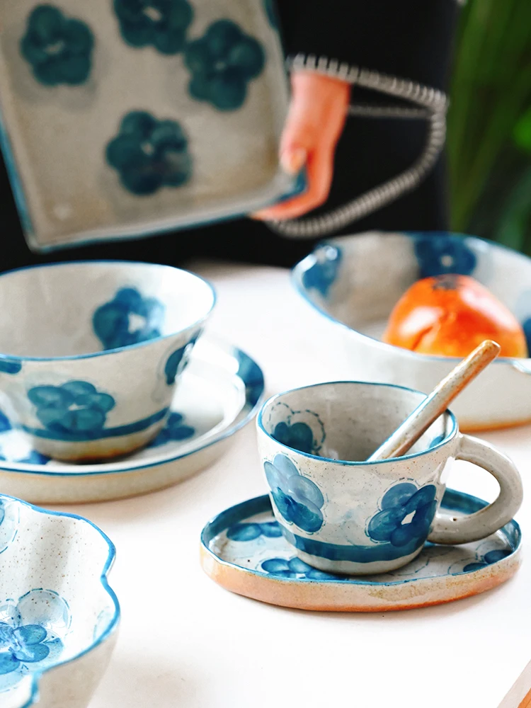 

Handmade Blue and White Ceramic Plates Vintage Appetizer Dessert Plate Set with Coffee Cup Chinese Style Serving Dishes for Cake