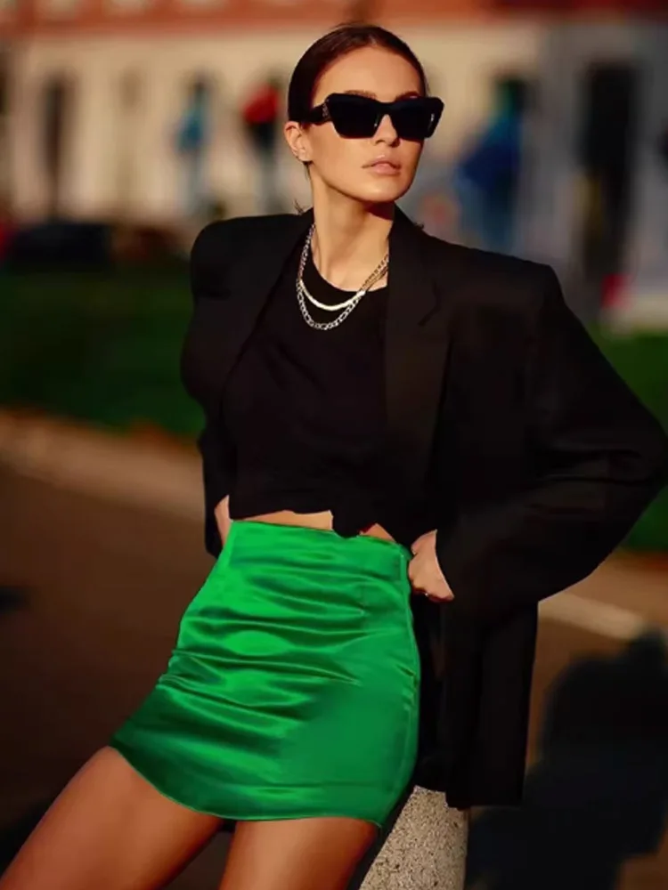 Women's Slim Fit Mini Skirt High Street Style Side Zipper Sexy Casual Chic Light Soft Monochromatic Skirt for Ladies
