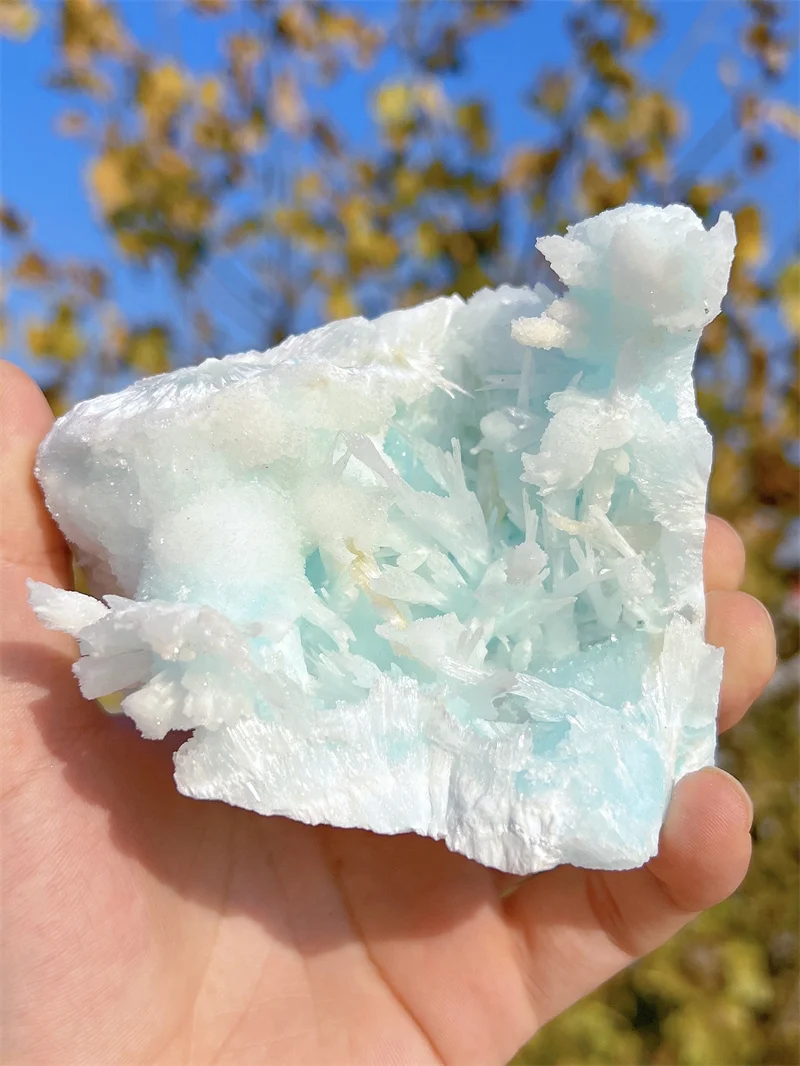 Natura Crystal Stone Blue Veins Stone Specimen Free Form  Carving Reiki Healing Stone Home Decoration Exquisite Gift