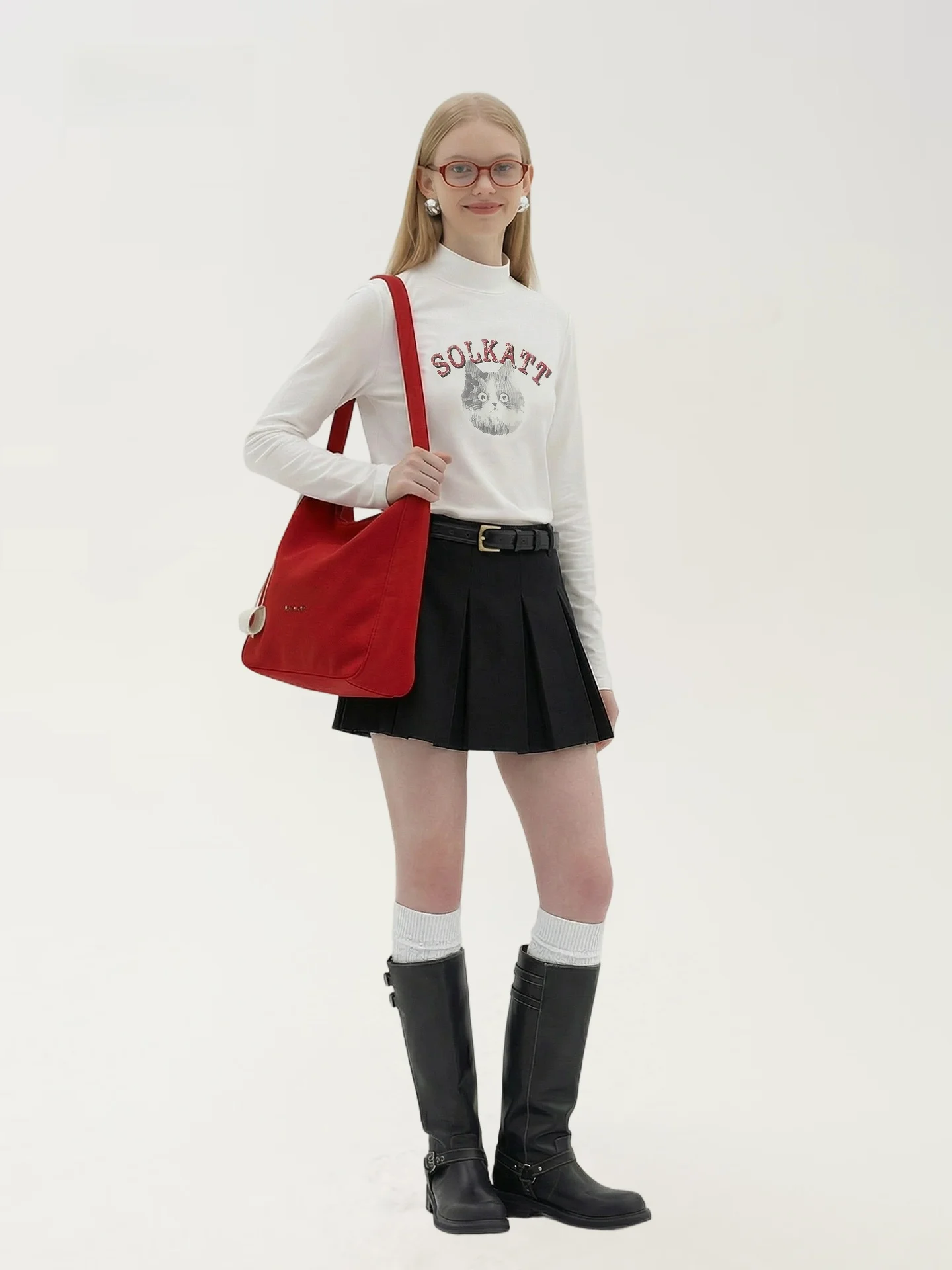 

Детская футболка AHMI Kids Fun с буквенным принтом, круглым вырезом, длинным рукавом, белая, весна 2026, приталенная, универсальная, базовый слой, топ