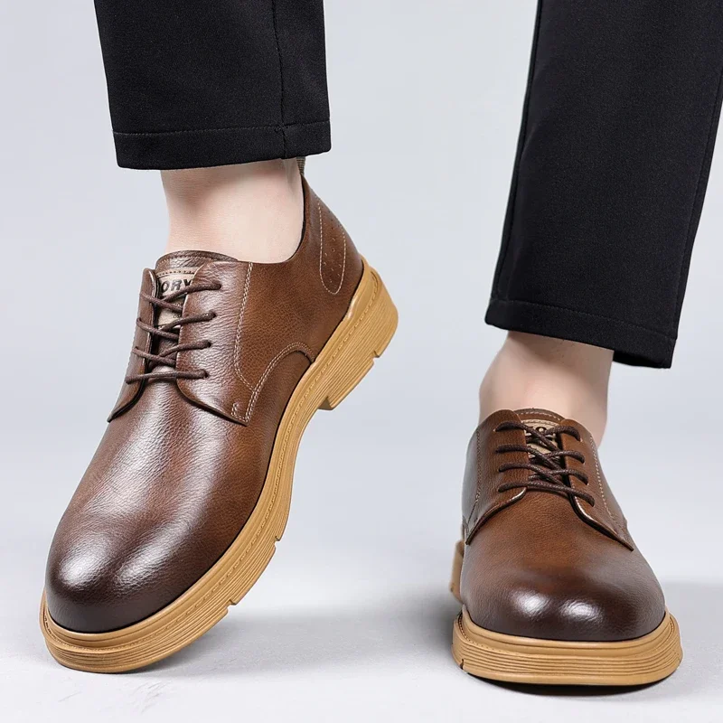 Chaussures de travail à l'offre elles optiques de style britannique pour hommes, chaussures Oxfords en cuir, chaussures provoqué élégantes, chaussures d'affaires décontractées