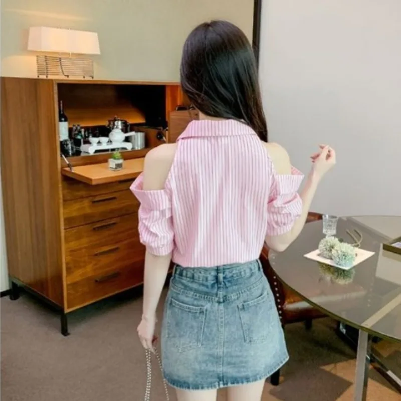 Summer 2024 Women\'s Turndown Collar Patchwork Button Stripe Off Shoulder Folds Fashion Casual Loose Short Sleeved Shirt Blouses