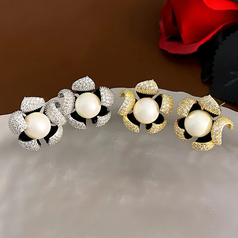 

Women Zircon Petal Pearl Earrings S925 Silver Needle Fashionable 2025