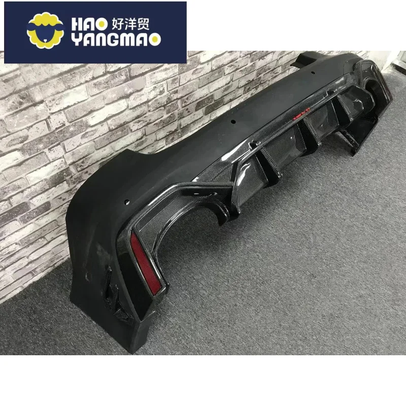 Applicable to A7/S7/RS7-Fit Premium AT Carbon Fiber Rear Diffuser