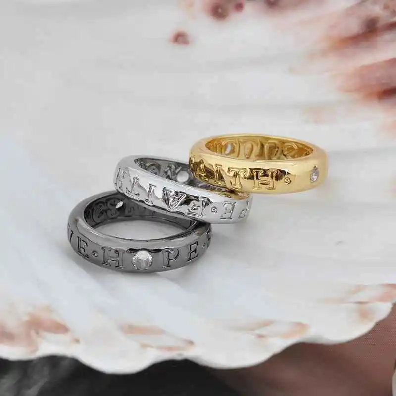 

Smooth Saturn Letter Set Three Zircon Ring Ring Ring with Simplicity
