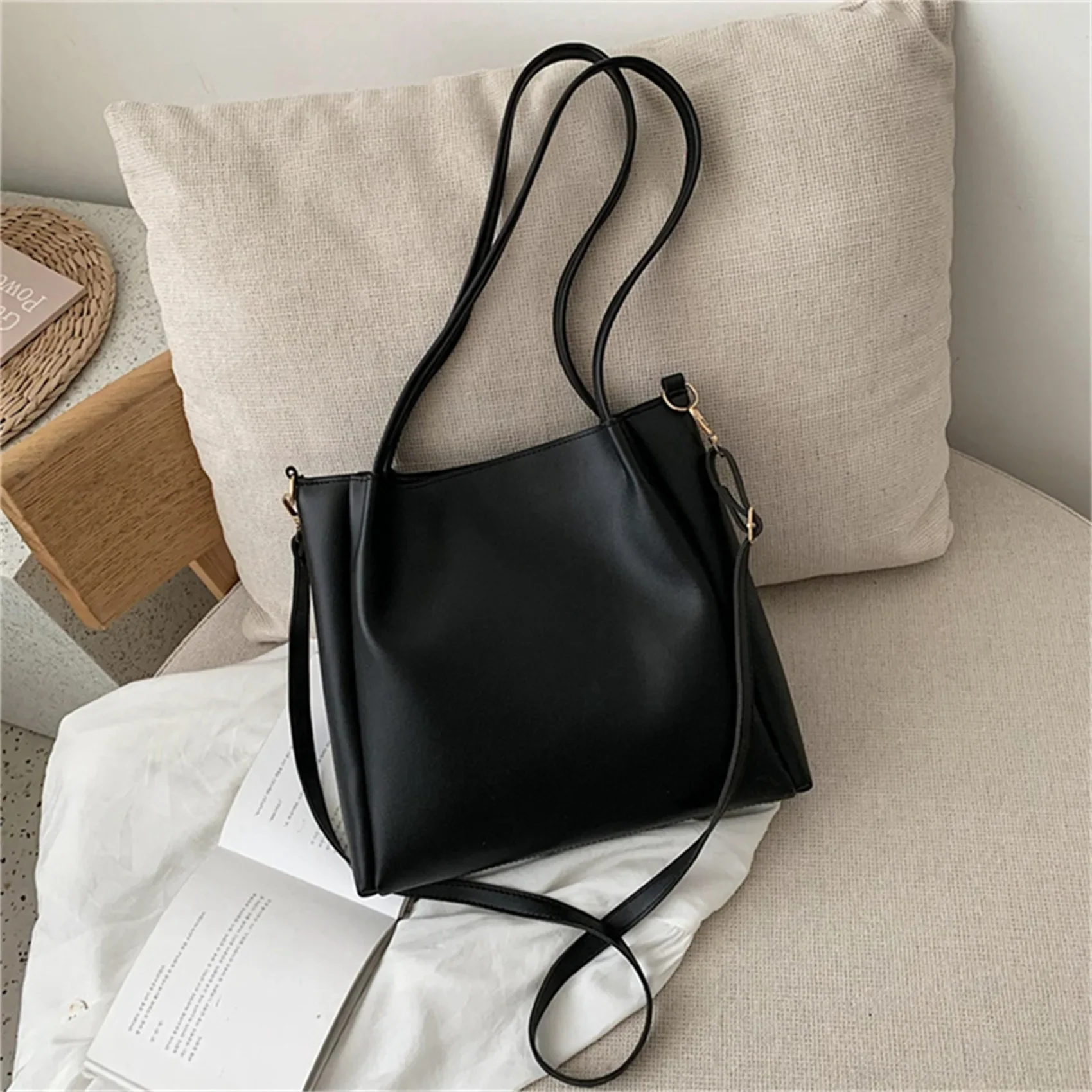 New Fashion Women Shoulder Bag Solid Fashion Handbag Crossbody Bag Women\'s Minimalist PU Leather Bag for Work Handbag