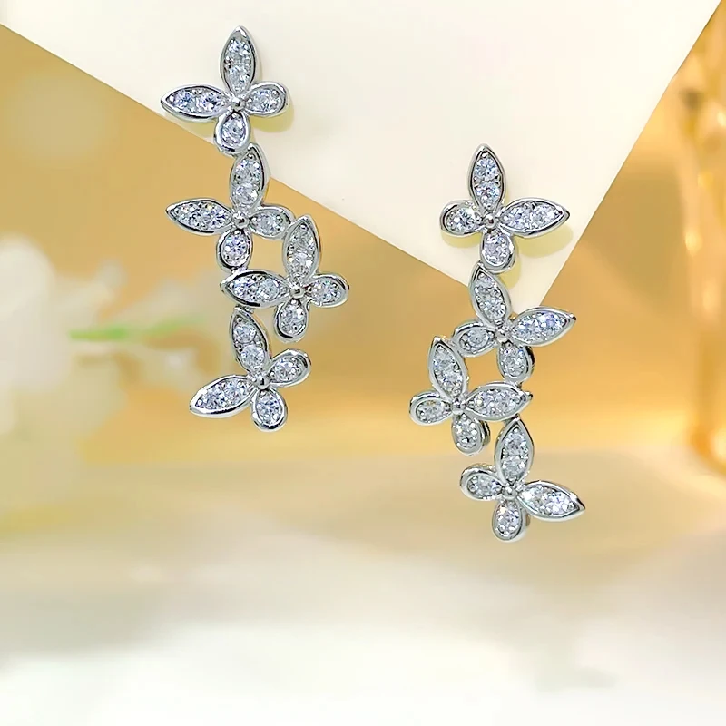 

Light Luxury Niche Bow 925 Sterling Silver Fashionable Earrings Inlaid with High Carbon Diamond Small Wedding Jewelry Wholesale