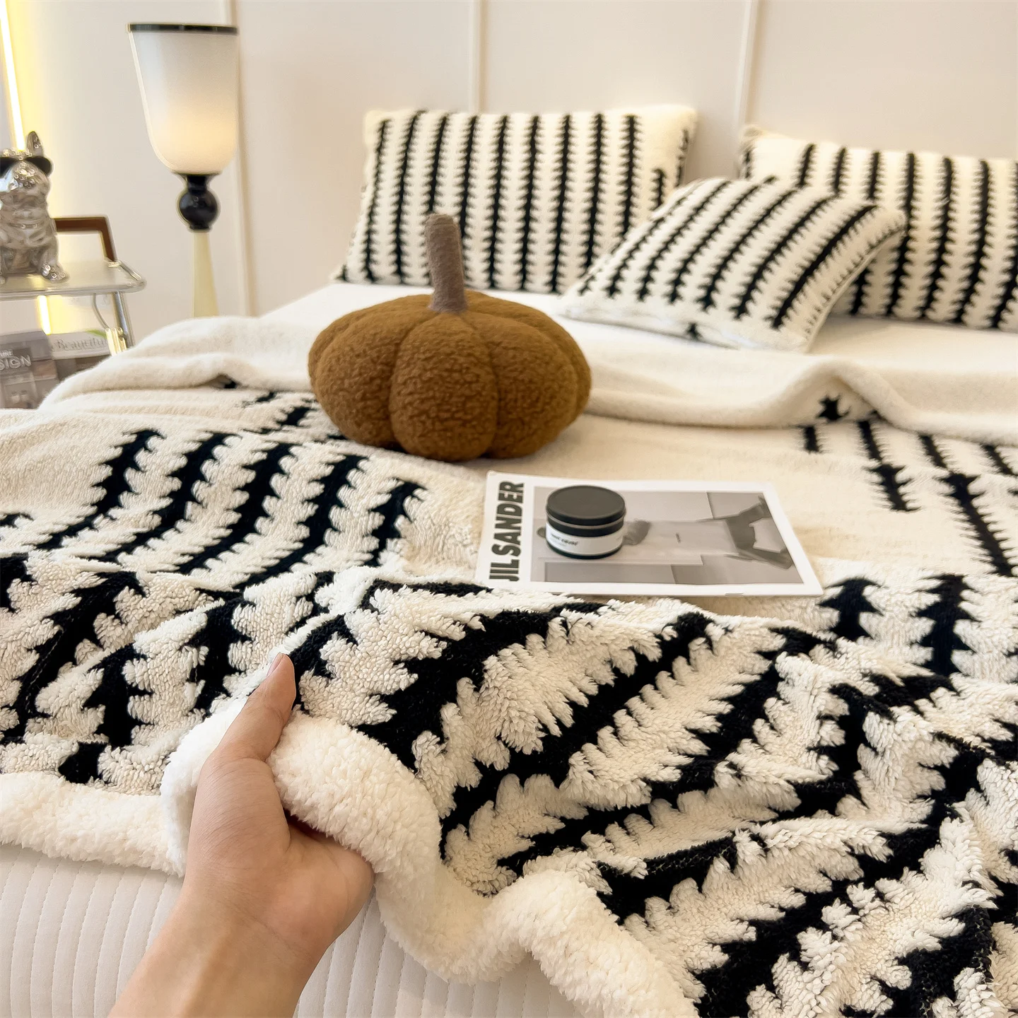 Thumbnail 3 - #19 Cheap Weighted Blankets Worth Buying