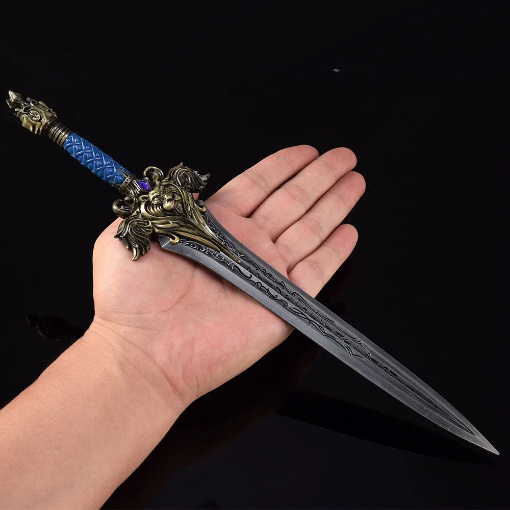 Espada de 30CM World of Warcraft Frostmourne Llane Wrynn I, modelo de adorno de Metal completo, Karambit coleccionable, juguete de Cosplay seguro, regalos para niños