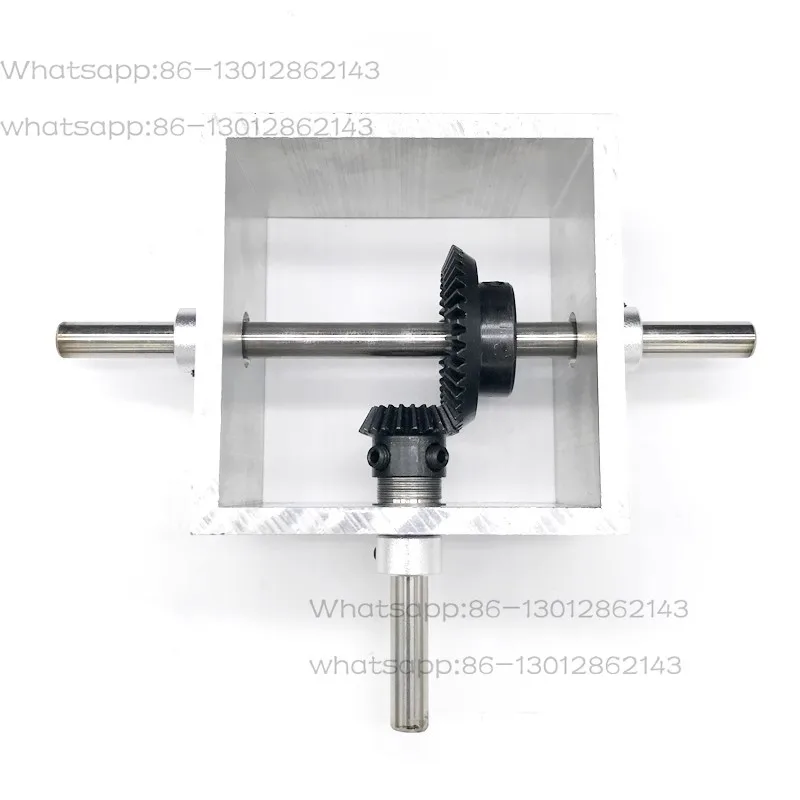 90 degree right angle drive bevel gear reversing speed gearbox 1 to 2 hand crank small machinery corner reducer