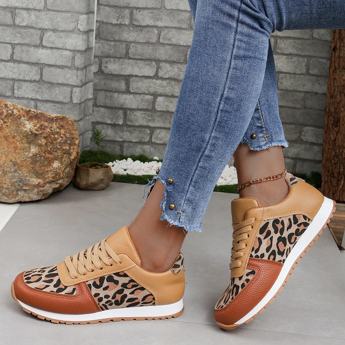 Women Platform Sneakers 2024 NEW Round Toe Low-top Leopard Wedge Shoes for Women\'s Size 43 Lace Up Socofy Casual Sports Shoes