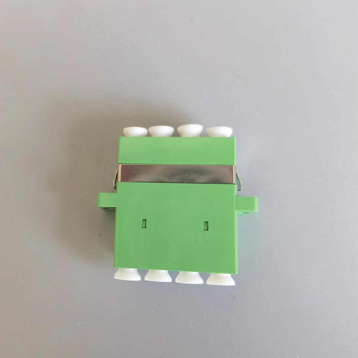 Adaptateur à bride LC/APC à 4 ports, coupleur de fibre optique durable pour connecteurs LC/APC multicœur, idéal pour les réseaux à grande vitesse