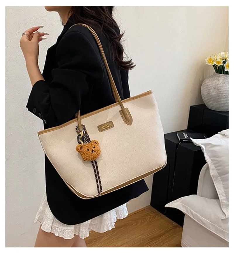 

Luxury Leather Diaper Bag For Women Minimalist Design Handbag Elegant Classic Commuter Large Capacity Bag