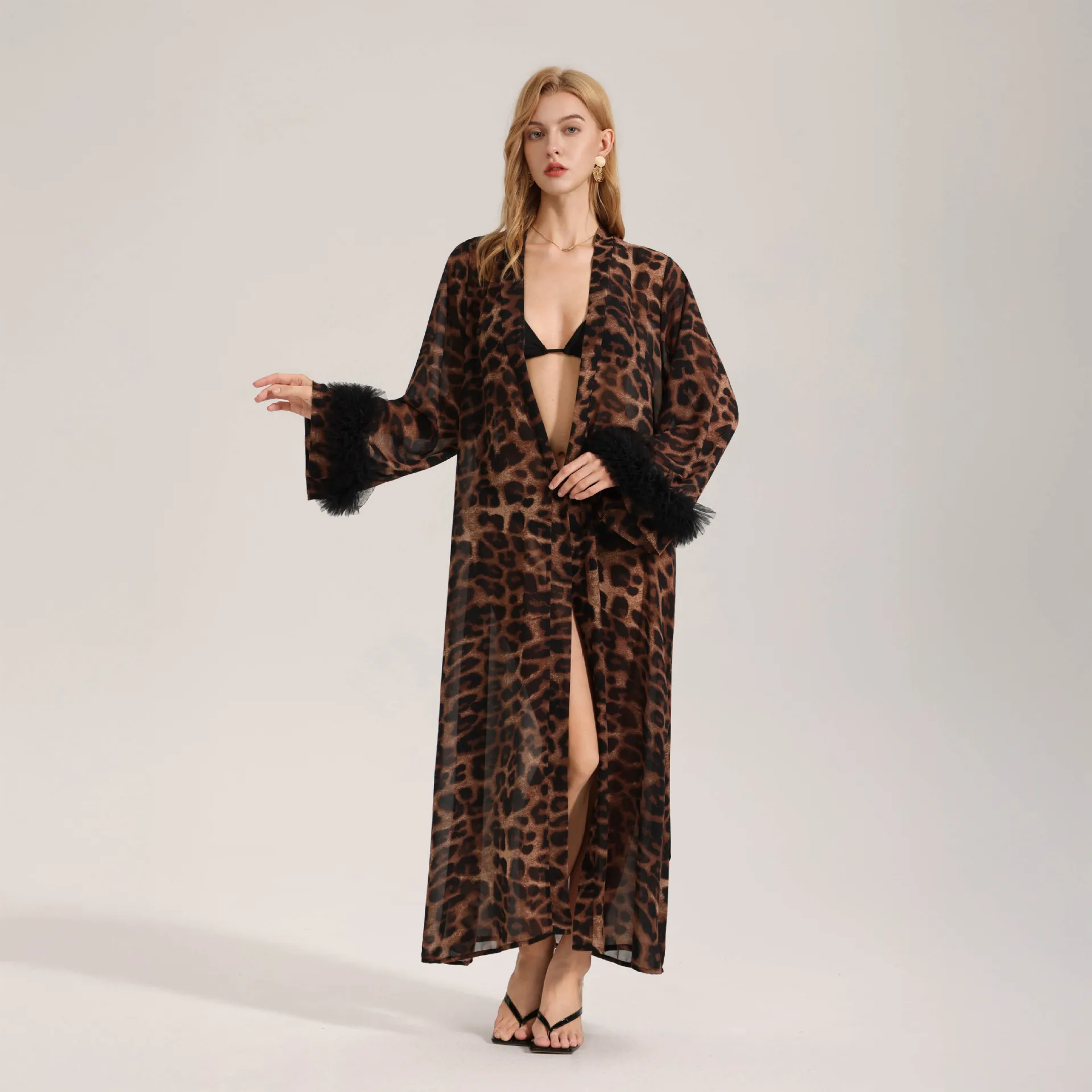 2026 Summer and Autumn Long-sleeved Leopard Print Morning Robe Pearl Yarn Loungewear Nightgown
