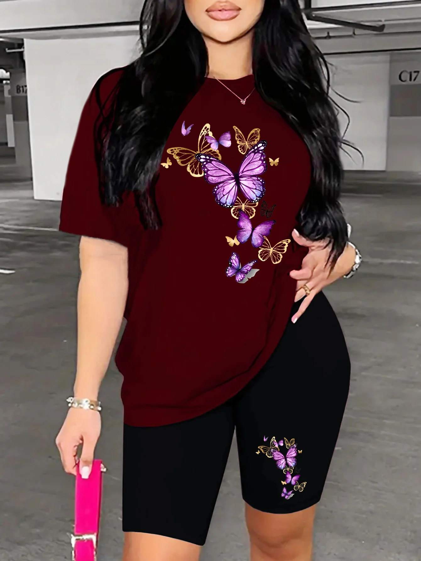 Women's Summer Casual Loose and Fashionable Butterfly Pattern Printed Round Neck Short Sleeved T-Shirt+Shorts Two-Piece Set