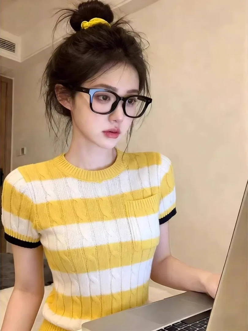 

Yellow Striped Knitted T-Shirt Women Summer 2026 Unique Beautiful Sweet And Spicy Style Short Sleeve Casual Regular Fit Top