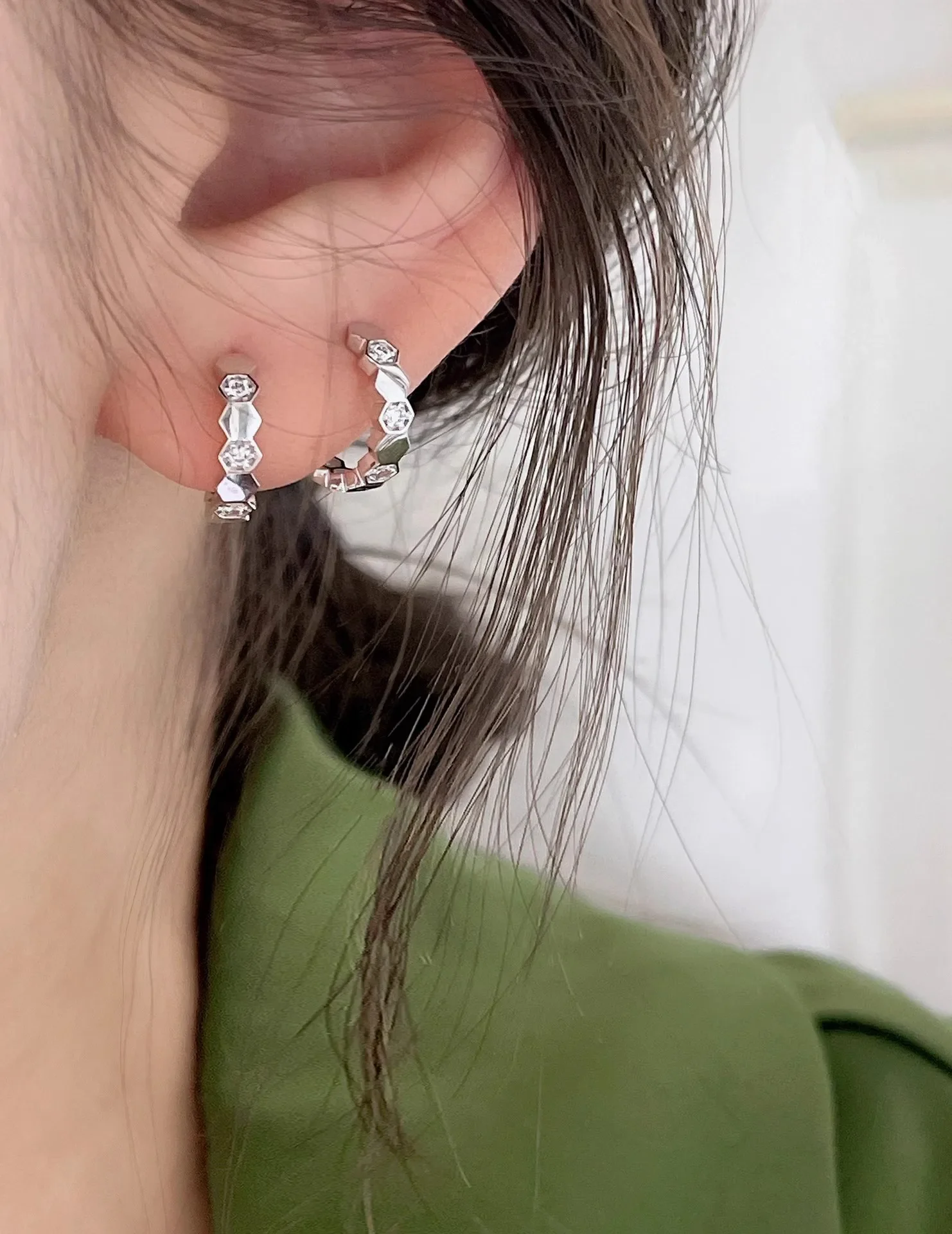 925 Sterling Silber 18K Vergoldete Ohrringe Roségold Weißgold Einfache Luxuriöse Modische Ohrpiercing-Accessoires für Frauen – Detail 3