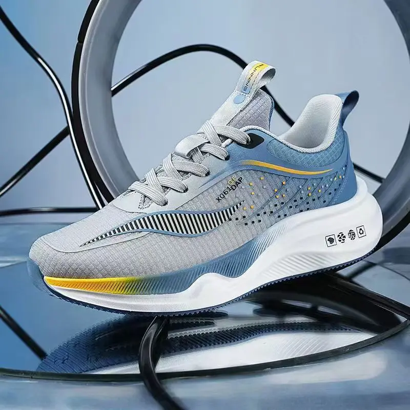 2025 موضة جديدة للرجال وسادة هوائية قابلة للتنفس أحذية رياضية بيضاء المدربين الرجال أحذية رياضية عدم الانزلاق أحذية رياضية