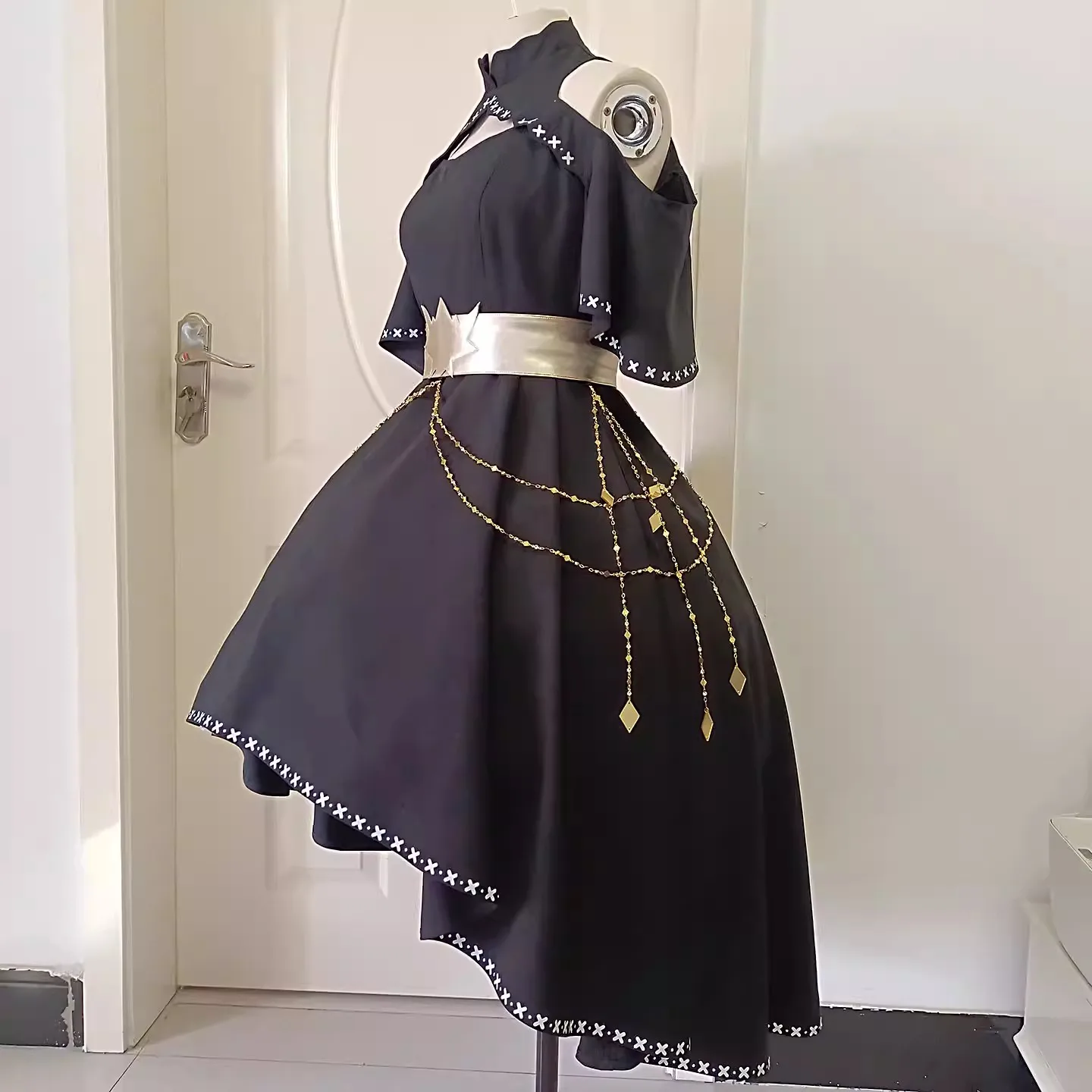 

Anime Omniscient Urie dress Cosplay Costume Men Uniform Halloween Party Outfit Custom Size