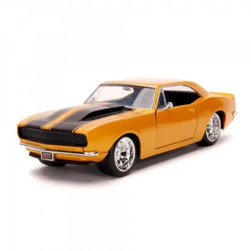 

1:24 1967 CHEVY Camaro Classic High Simulation Diecast Car Metal Alloy Model Car Chevrolet Toy For Children Gift Collection