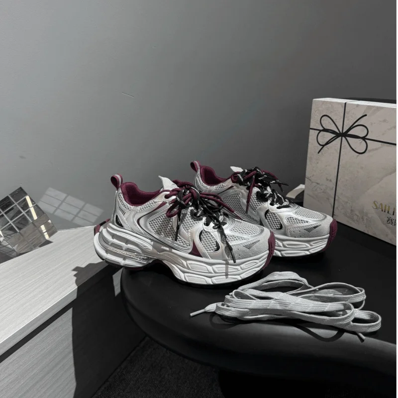 

Women's Thick Sole Dad Sneakers Hot-Selling Spring and Autumn Shoes for Women Lightweight Height-Increasing Casual Sneakers