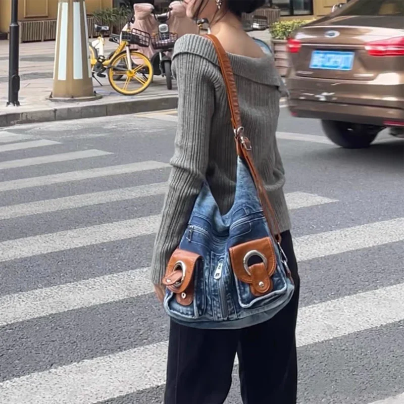 

iPinee design retro denim shoulder bag European and American fashion large capacity multiple pockets washed soft leatherbackpack