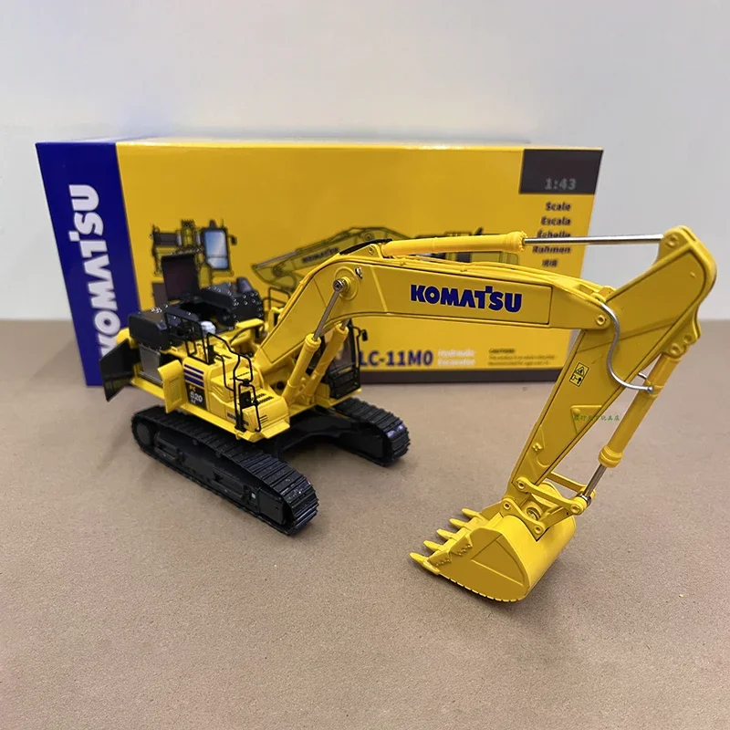 Diecast 1:43 Komatsu 2024 PC520LC-11M0 Excavator Alloy Engineering Truck Model Toy Collectible Ornament Gifts