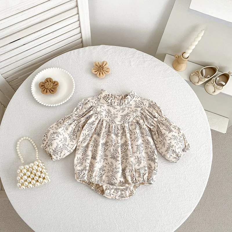 Baby-Mädchen Blumenmuster Bubble-Strampler mit Rüschenkragen, langen Puffärmeln, Baumwoll-Body für Neugeborene, Herbst-Einteiler-Outfit 0-24M – Detail 4