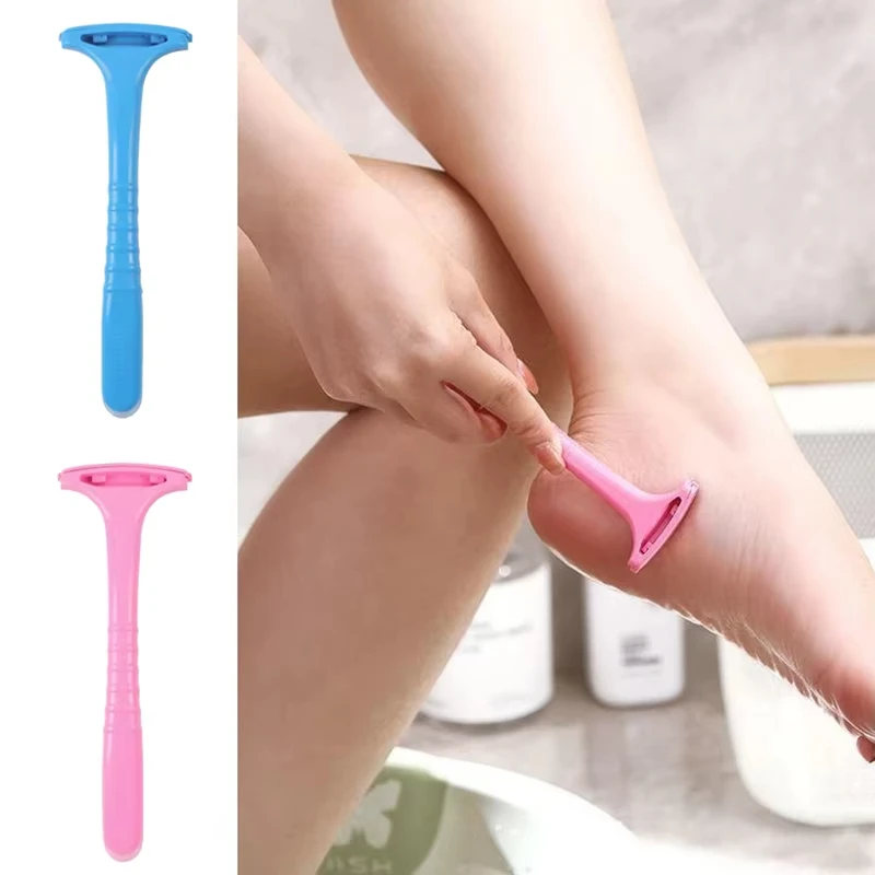 1/5 pieza ﻿ Raspador de callos para talones con mango, removedor de piel muerta, herramientas profesionales de pedicura portátiles de plástico para el cuidado de los pies