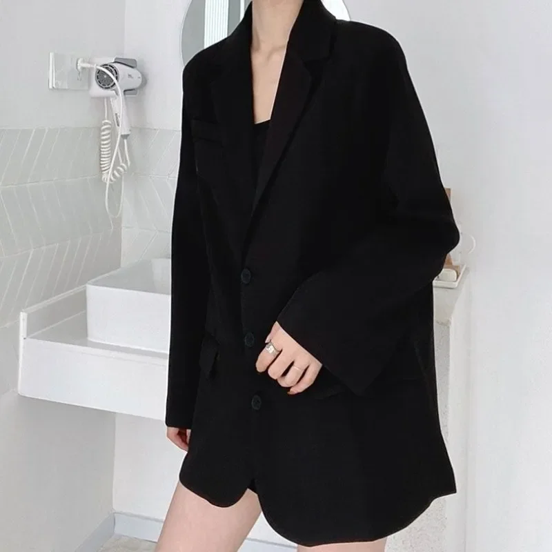 سترة نسائية جديدة مميزة بلون واحد موديل 2025 سترة غير رسمية فضفاضة للربيع والخريف ملابس مكتبية على الطراز الكوري مقاس صغير #2