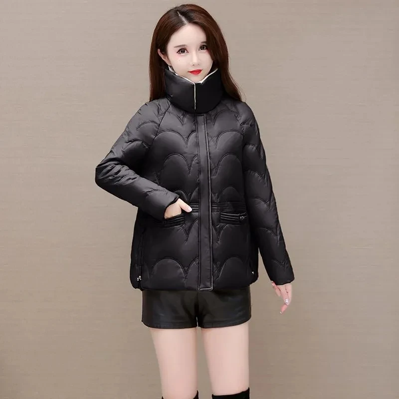 Highend Fashion Short Light Down  Female Winter Explosions Temperament Loose Stand Collar White Duck Down Warm Coat Female