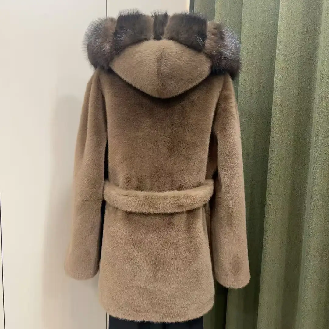 النساء فو الفراء منتصف طول معاطف جاكيتات معطف مقنع سميكة الدافئة Y2k الشارع الشهير سترة الدانتيل يصل العمل الأنيق الخريف الشتاء 2025