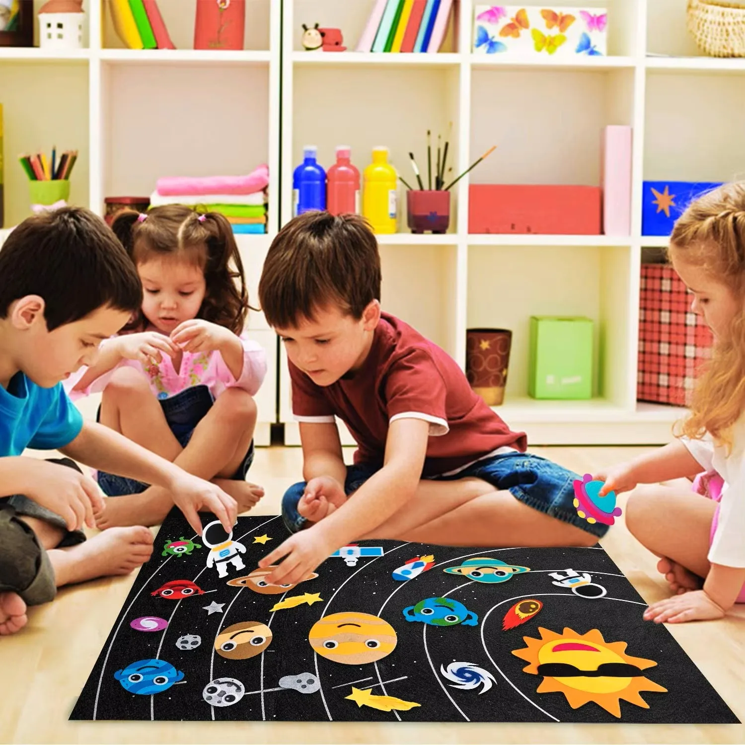 Felt Story Board Set Solar System Storytelling Interactive Play Kit with Hooks Planets Alien Galaxy  Wall Hanging Gift for Kids