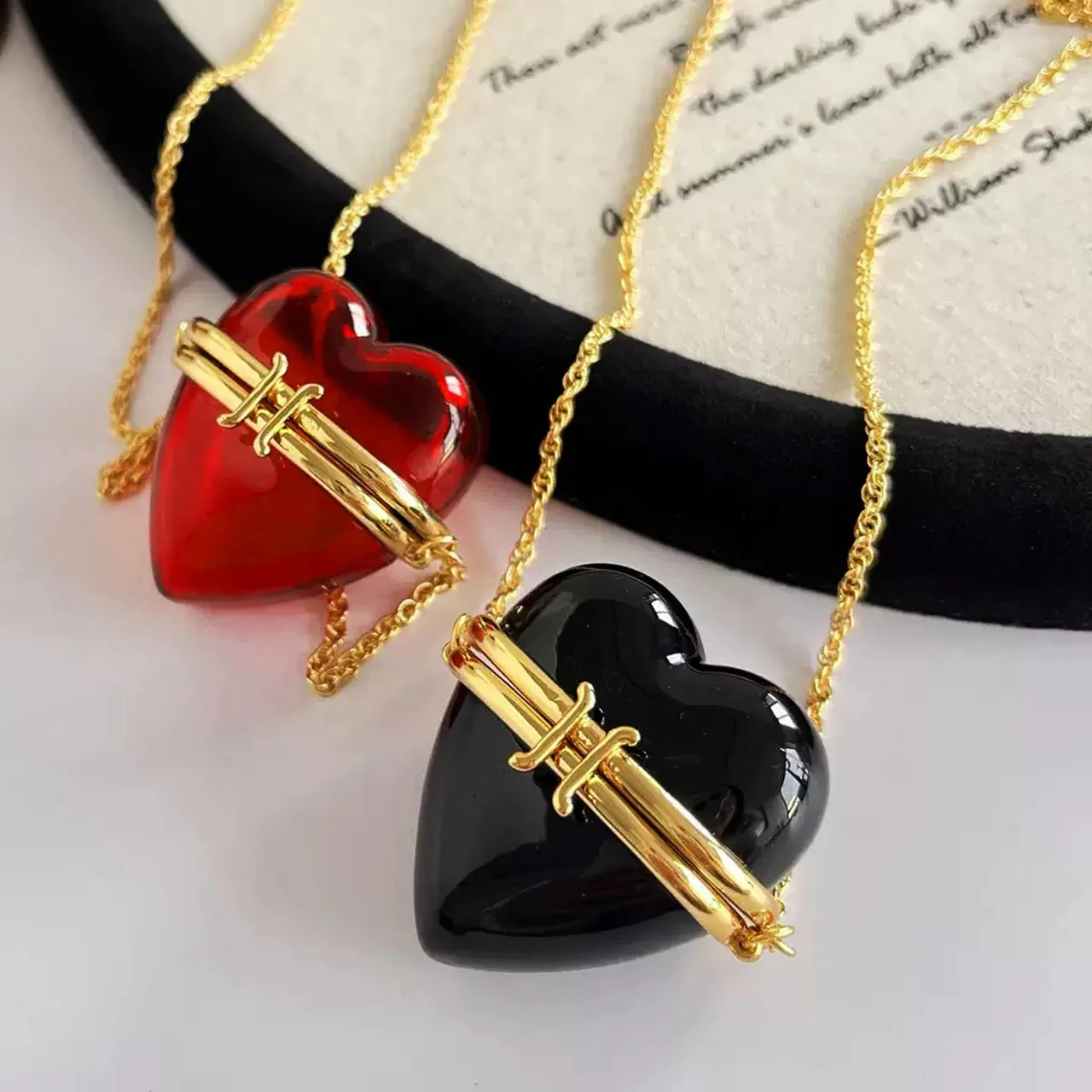 Jewelry & Accessories Sweet Romance Style Red And Black Resin Heart-Shaped Long Necklace As A Team Gift For Women