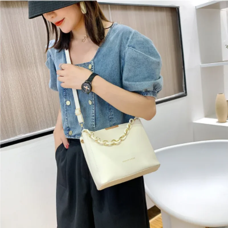 Women Fashion Shoulder Bag with Chain Handle Ladies Crossbody Bags Tote Bucket Handbag