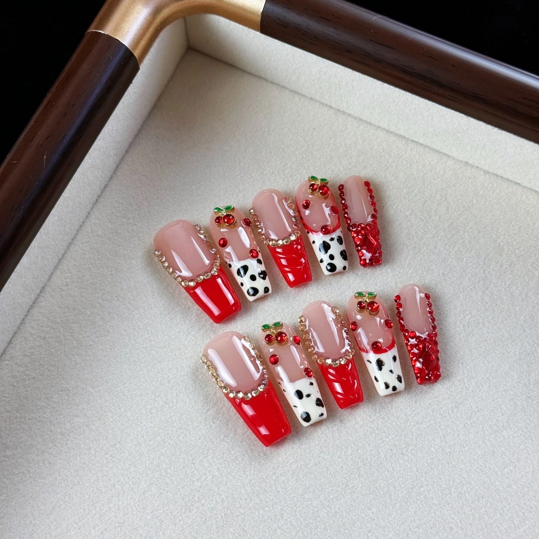 10pcs High-end Luxurious retro style, hand-painted leopard print, dazzling sparkly diamonds handmade fake nails