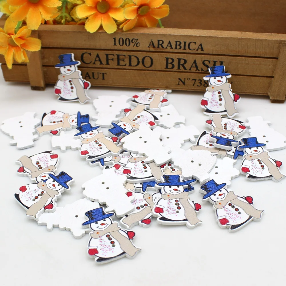 50pcs/lot Christmas snowman cartoon buttons for Decorative for Crafts accessories Scrapbook  2 Holes Sewing Wooden Buttons