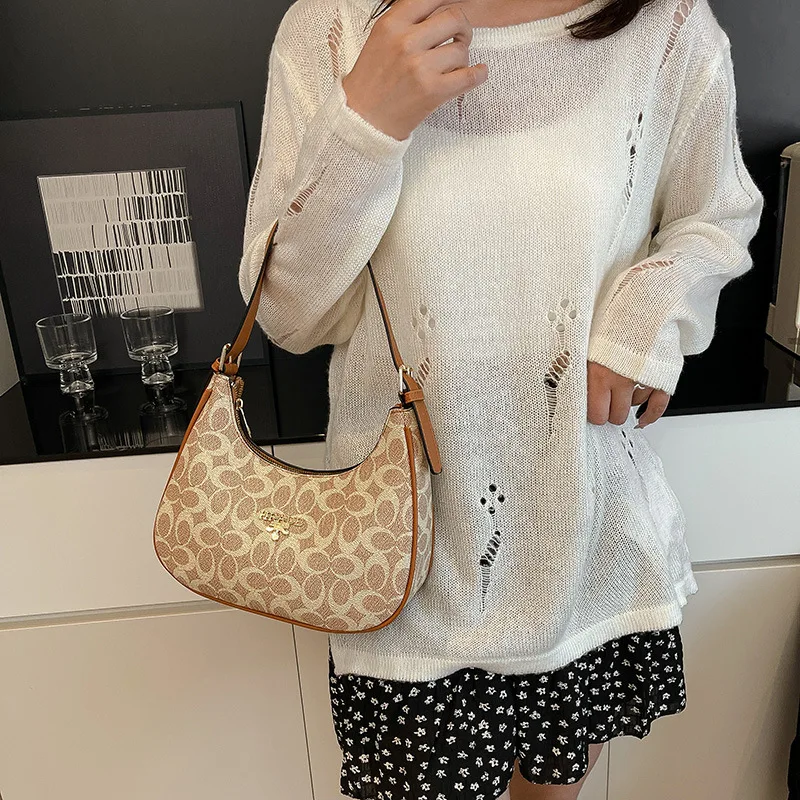 

​​Crescent Moon Underarm Bag Women Vintage Matte Leather Shoulder Purse Distressed Finish Museum Date Statement​​