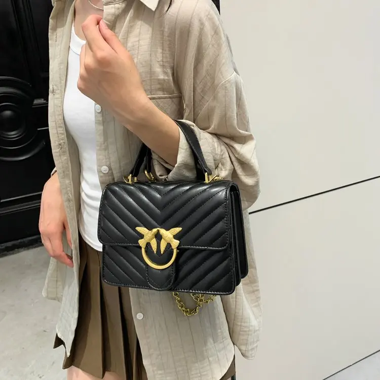 

Large Casual Envelope Bag, Soft Leather Feel with Flap Closure, Detachable Shoulder Strap, Everyday Chic, New 2026 Release