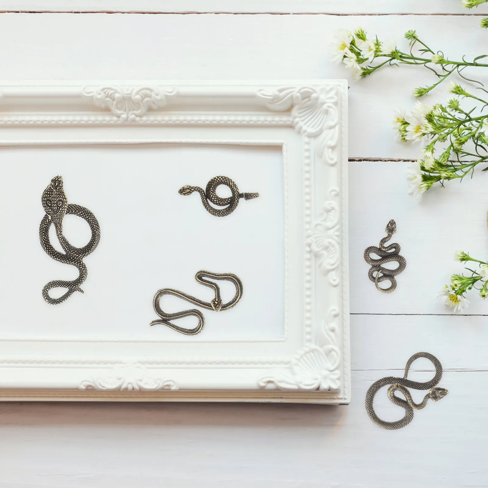 

5Pcs Brass Snake Decoration Gold Character Feng Shui Statue for Living Room Tea Table Display Zodiac Animal