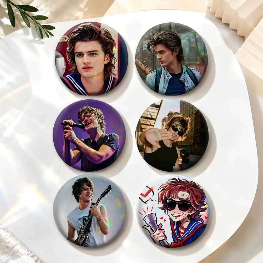 COOL Actor J-Joe Keery  Badges Creative Tinplate Button PinsBrooch Badge Clothes Backpack