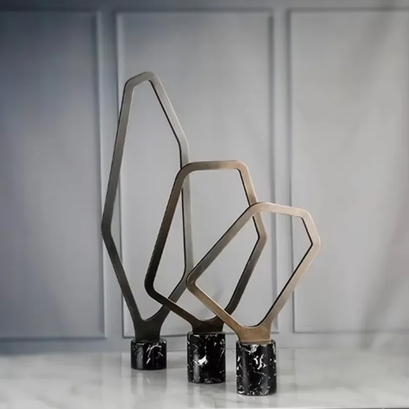 Metal Crafts Desktop Marble Decorative Art Ornaments for Home and Commercial Space Decoration