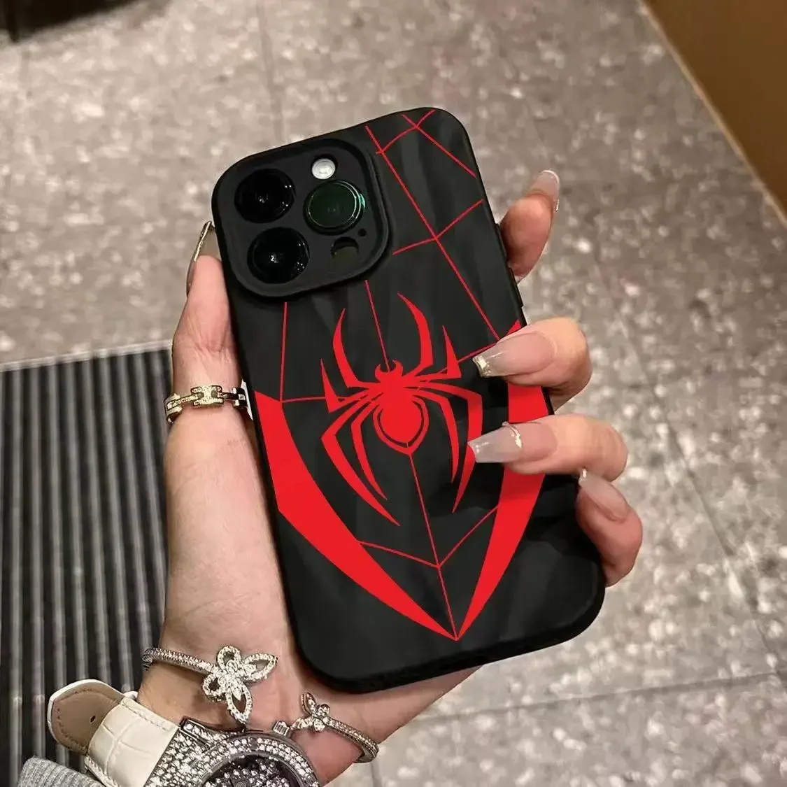 جراب هاتف إبداعي أحمر للرجل العنكبوت لهاتف آيفون 16 15 14 13 12 11 Pro Max XR XS 16 Plus غطاء مطوي بنمط للصدمات #5