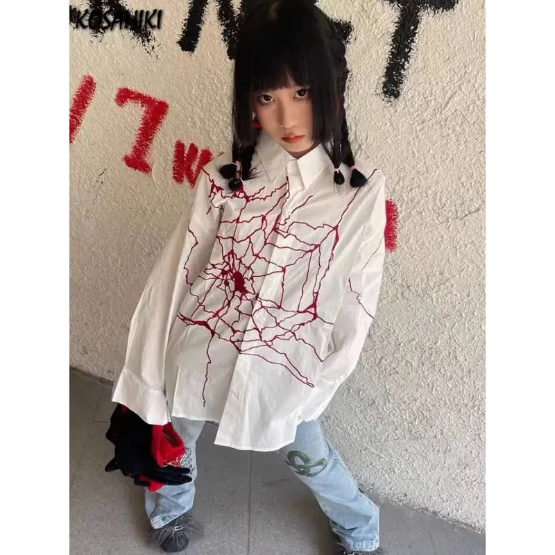 بلوزة كوساهيكي كلاسيكية مطرزة على شبكة العنكبوت بأكمام طويلة قمصان نسائية هاراجوكو Y2k بلوزات الجرونج الجمالية قميص أبيض