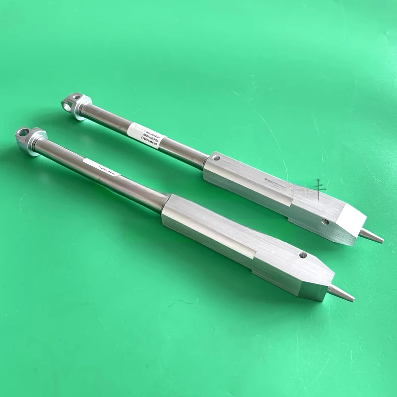 

1 pair for Roland printing machine accessories 700/900 Paper receiving cylinder 12-90