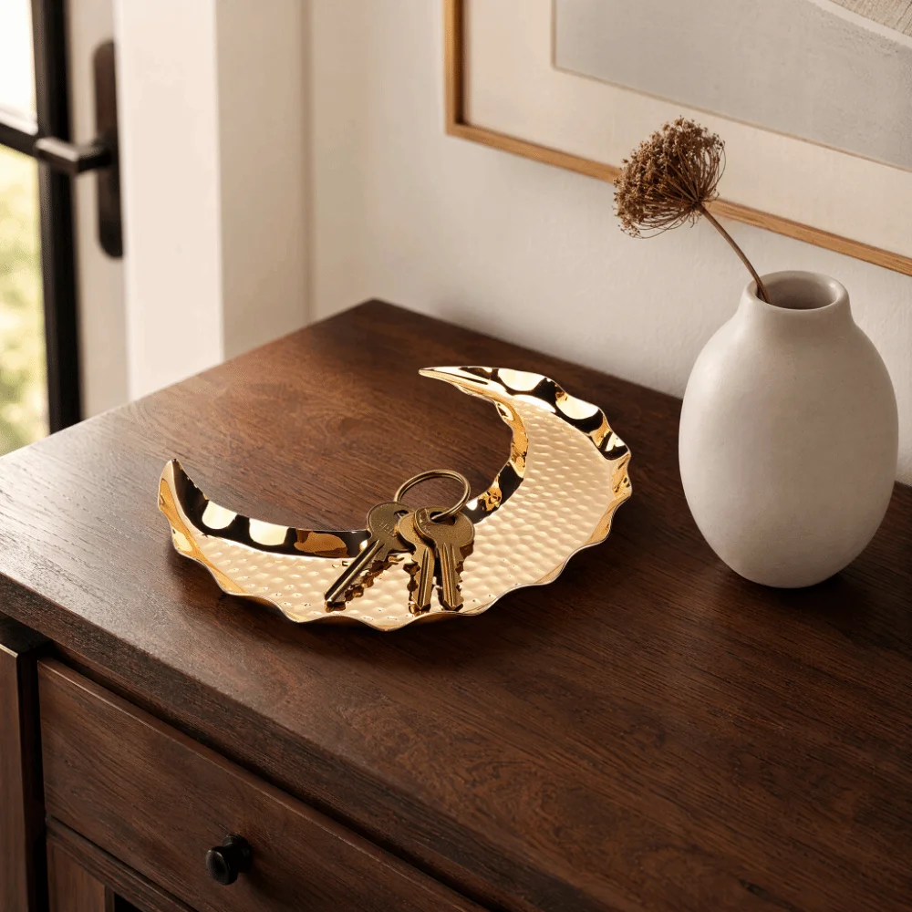 Zinc Alloy Moon Shape Platter Hammered Texture HalfMoon Decorative Serving Dish Gold Creative Fruit Bowl
