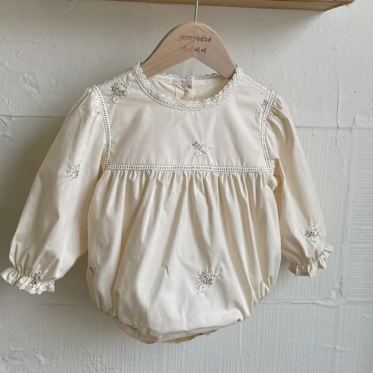 Baby Girls Embroidered Floral Romper Long Sleeved Baby Onesie Infant Lace Jumpsuit Toddler Newborn One Piece Baby Clothing